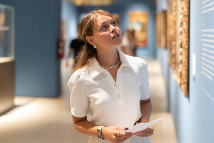 visiteur musée